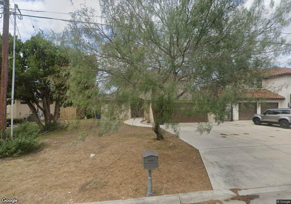 933 River Terrace, New Braunfels, TX 78130 - photo 1