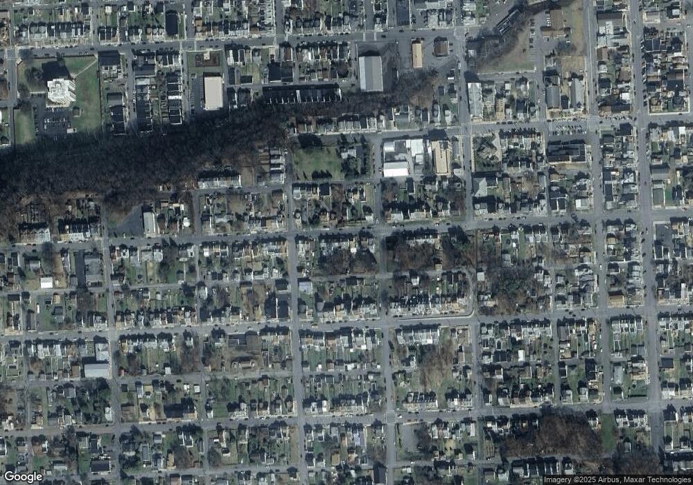 1016 W Spruce St, Coal Township, PA 17866 - photo 1