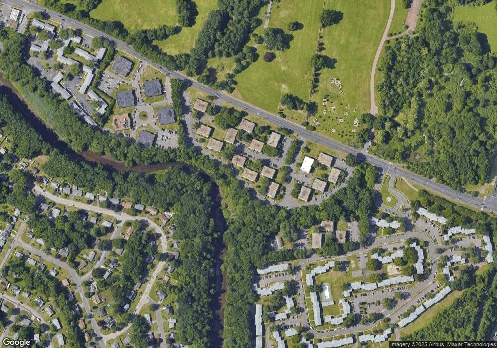 1192 Middle Turnpike W unit C2, Manchester, CT 06040 - photo 1