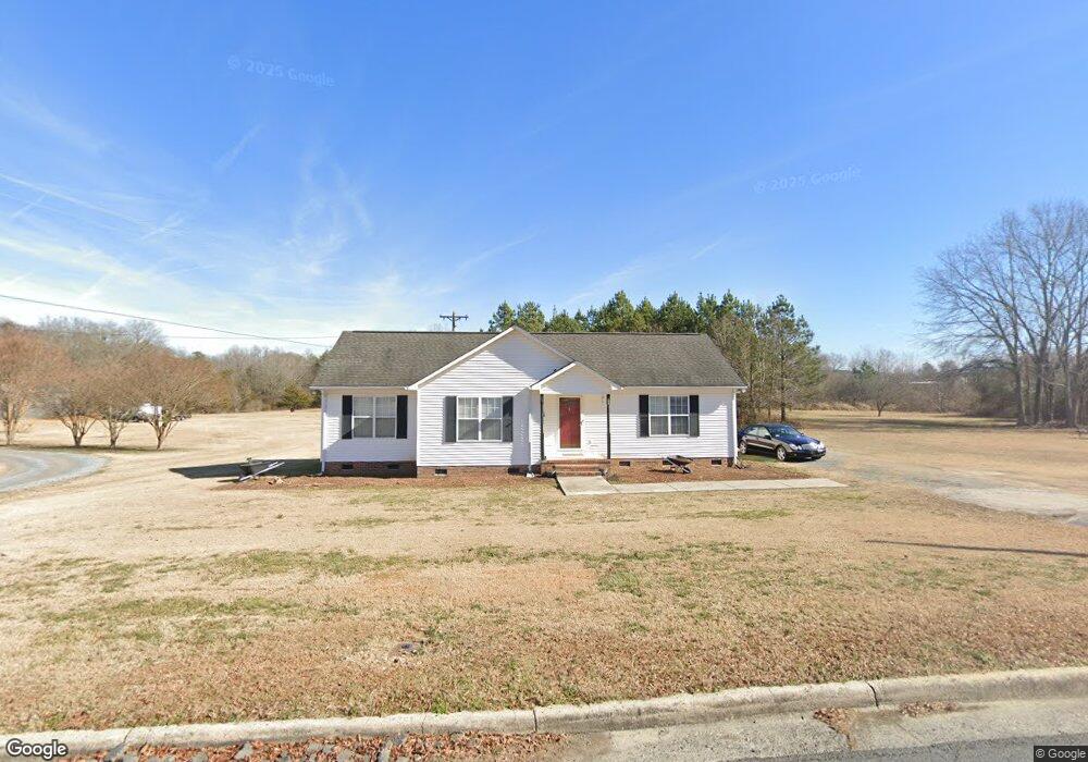 108 Quinn St, Clover, SC 29710 - photo 1