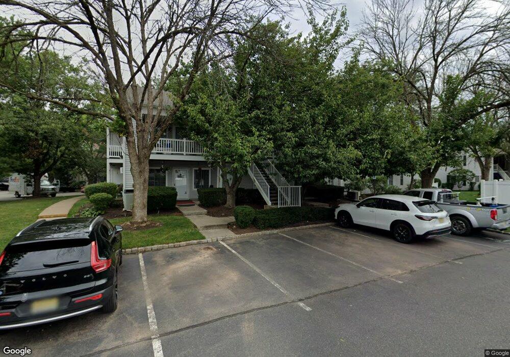 8 Village Green Rd, Bedminster, NJ 07921 - photo 1