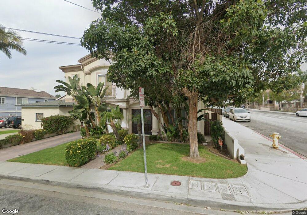 2723 Carnegie Ln unit D, Redondo Beach, CA 90278 - photo 1