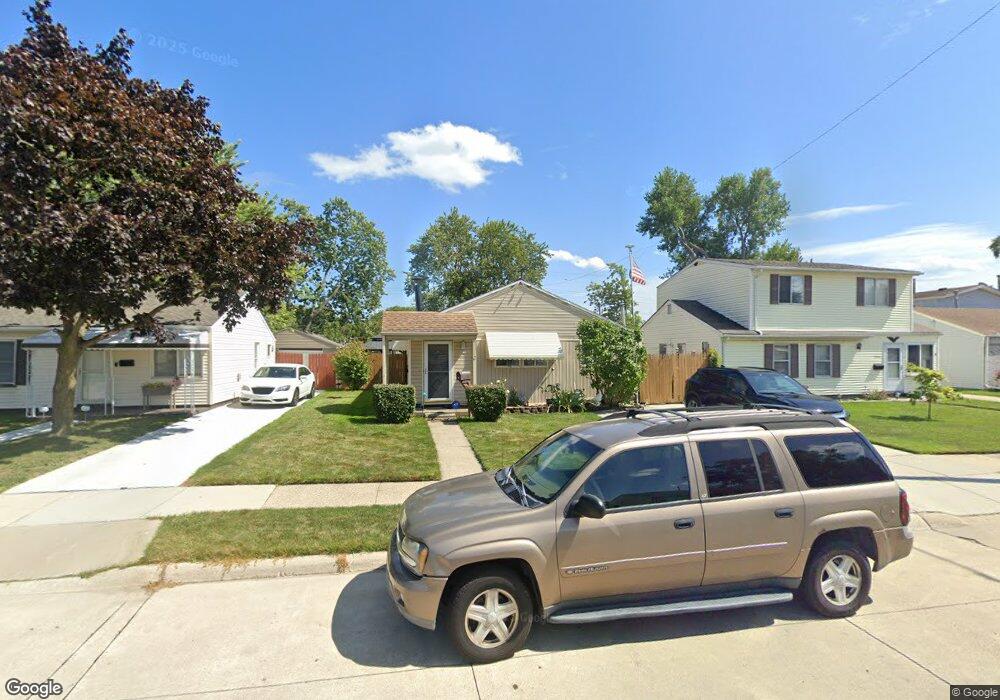 25164 Wiseman St, Roseville, MI 48066 - photo 1