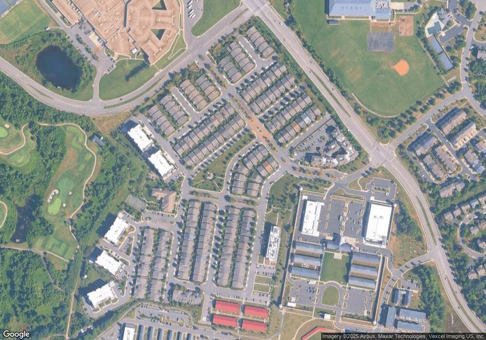 8909 Periwinkle Blue Ct, Lorton, VA 22079 - photo 1