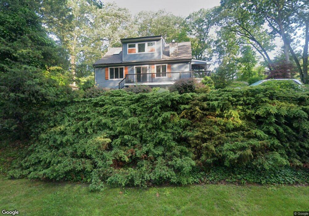 1080 W River St, Milford, CT 06461 - photo 1