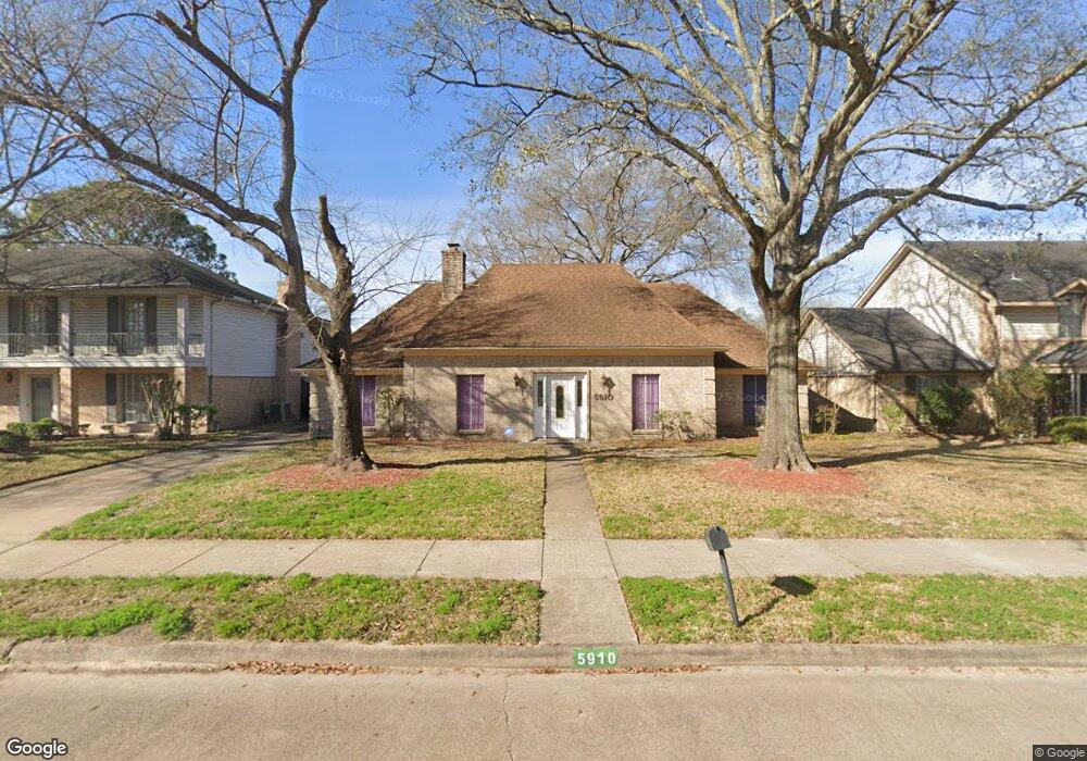 5910 Green Falls Dr, Houston, TX 77088 - photo 1