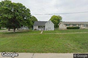 713 Pennsylvania St, Table Rock, NE 68447