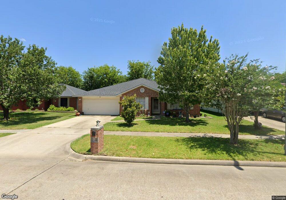 9215 Misty Vale Dr, Houston, TX 77075 - photo 1