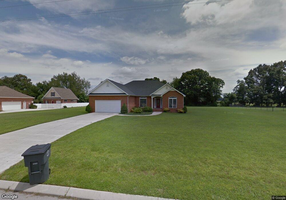 385 Whispering Winds Dr, Manchester, TN 37355 - photo 1