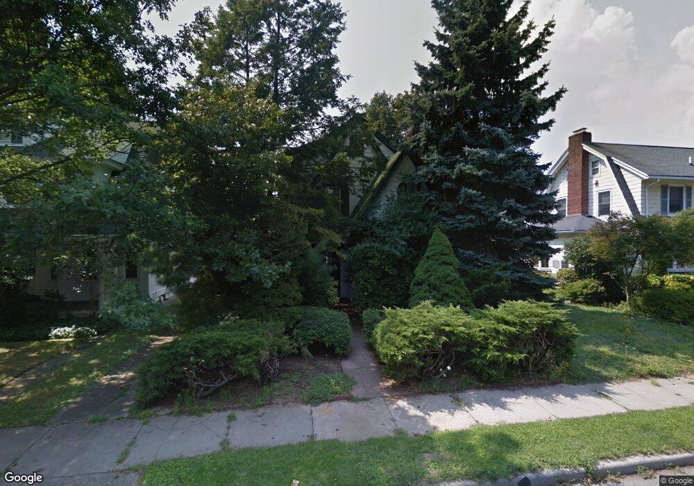 54 Brixton Rd, Garden City, NY 11530 - photo 1