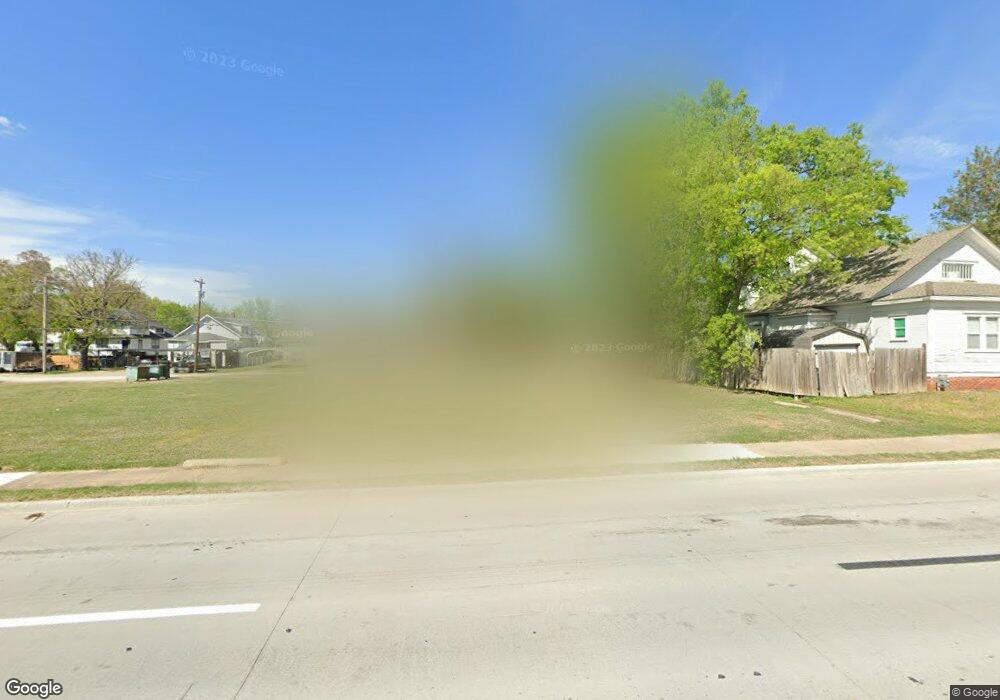 216 E 2nd St, Claremore, OK 74017 - photo 1