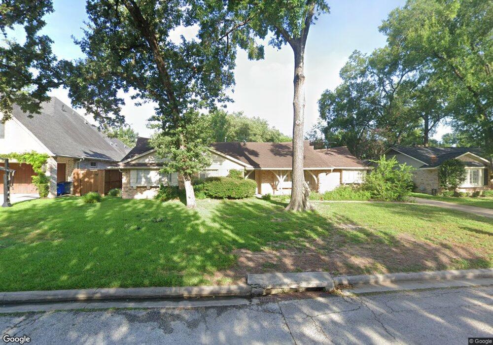 431 Wycliffe Dr, Houston, TX 77079 - photo 1