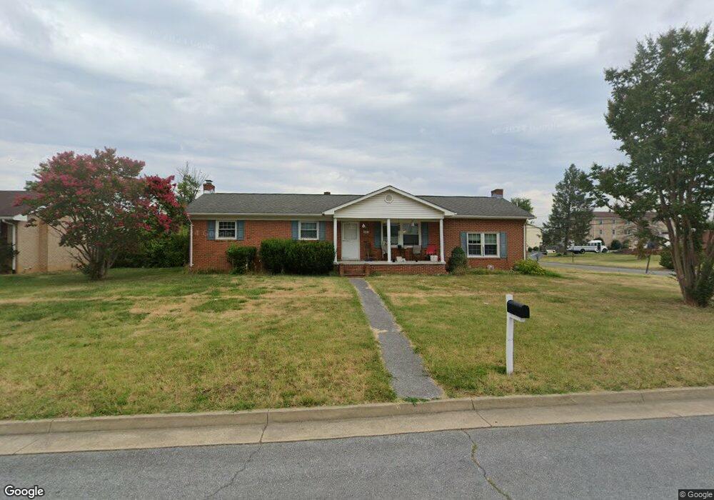 403 W 12th St, Front Royal, VA 22630 - photo 1