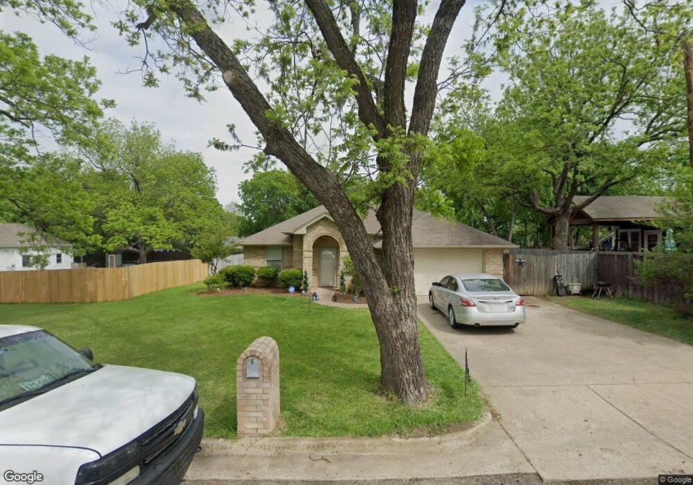 604 W Lake St, Ennis, TX 75119 - photo 1