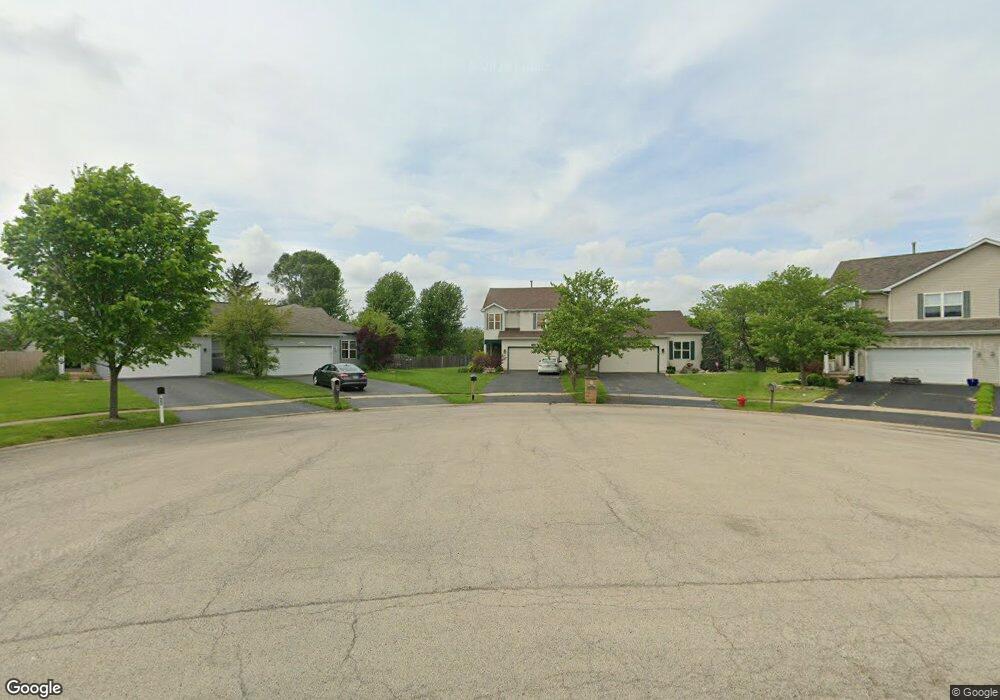 588 Chestnut Dr, Oswego, IL 60543 - photo 1