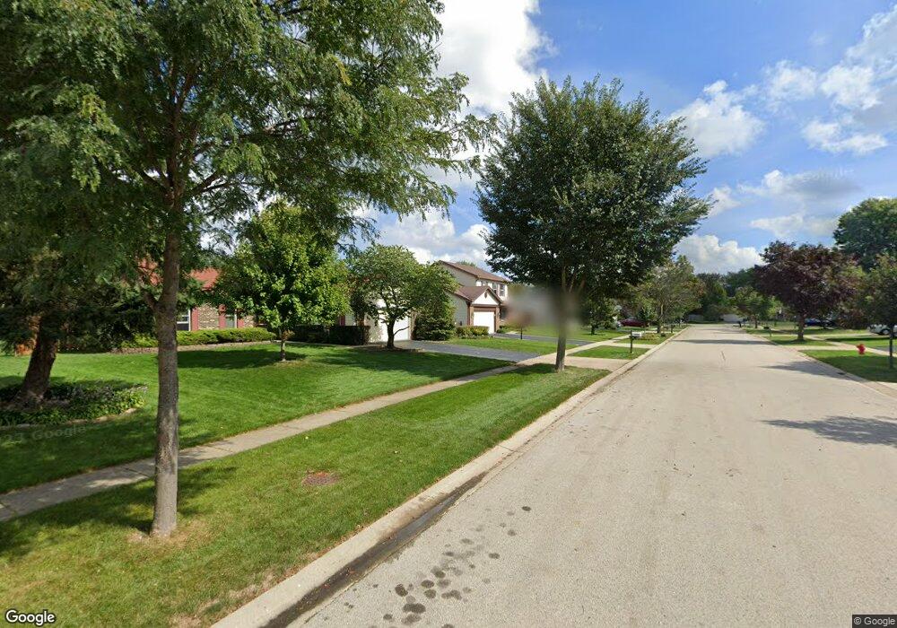 1670 Red Coach Ln, Algonquin, IL 60102 - photo 1