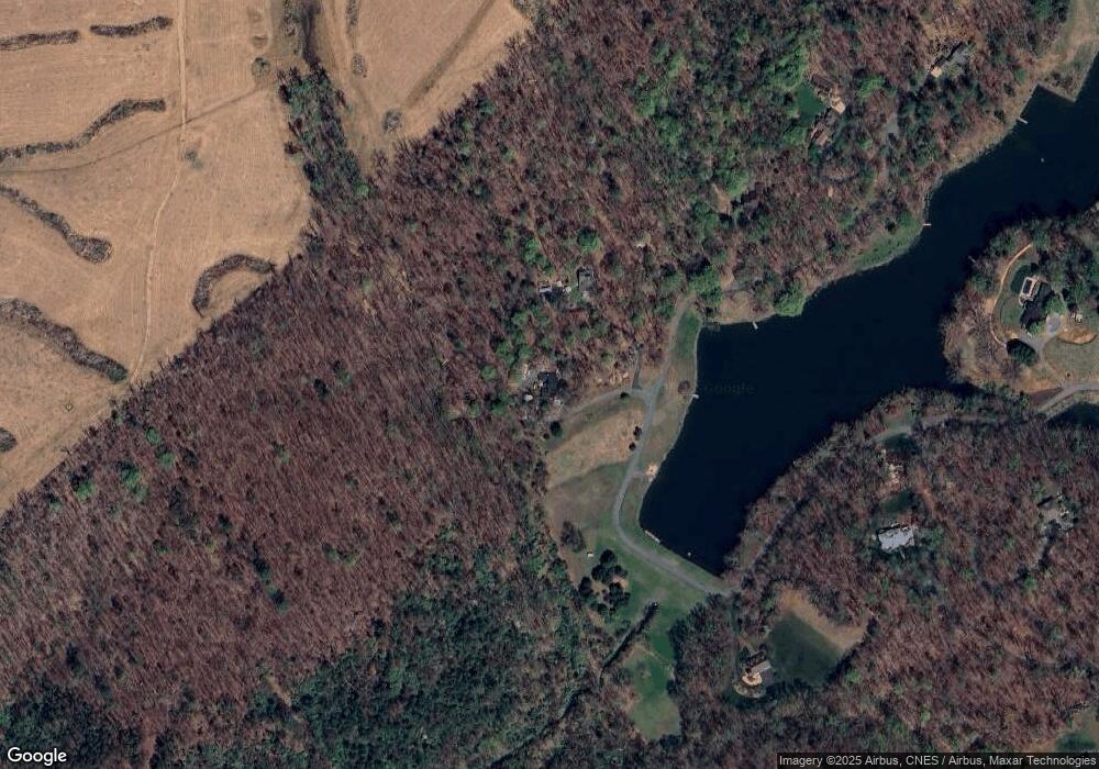 425 Mallard Lake Dr, Earlysville, VA 22936 - photo 1