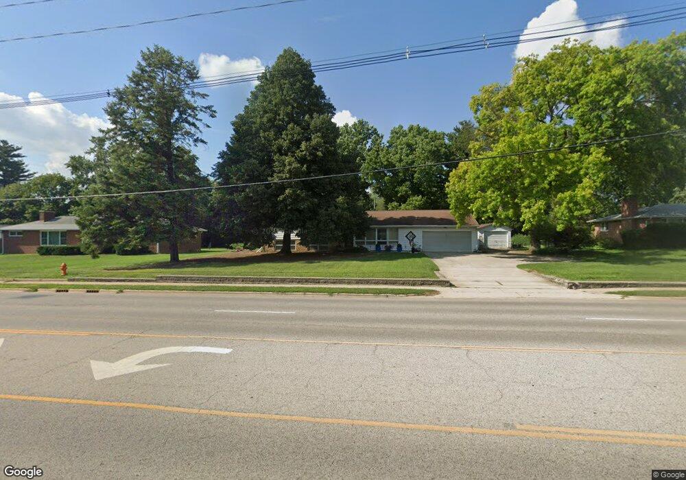 906 W Kirby Ave, Champaign, IL 61821 - photo 1