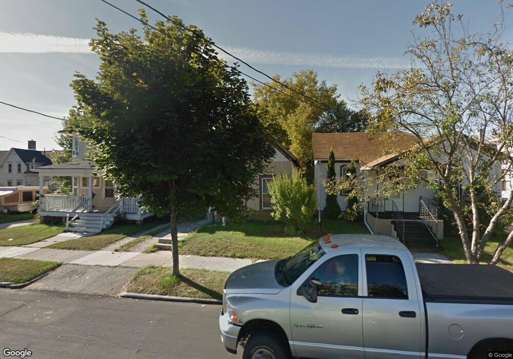 1011 Huron St, Manitowoc, WI 54220 - photo 1