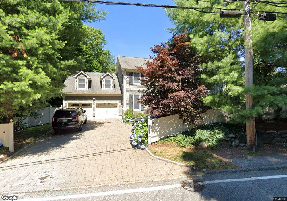 390 Fort Hill Rd, Scarsdale, NY 10583 - photo 1