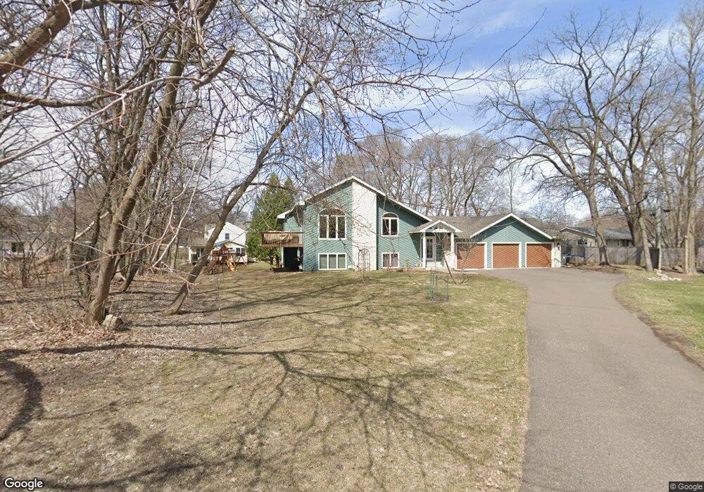 4304 Woods Way, Minnetonka, MN 55345 - photo 1