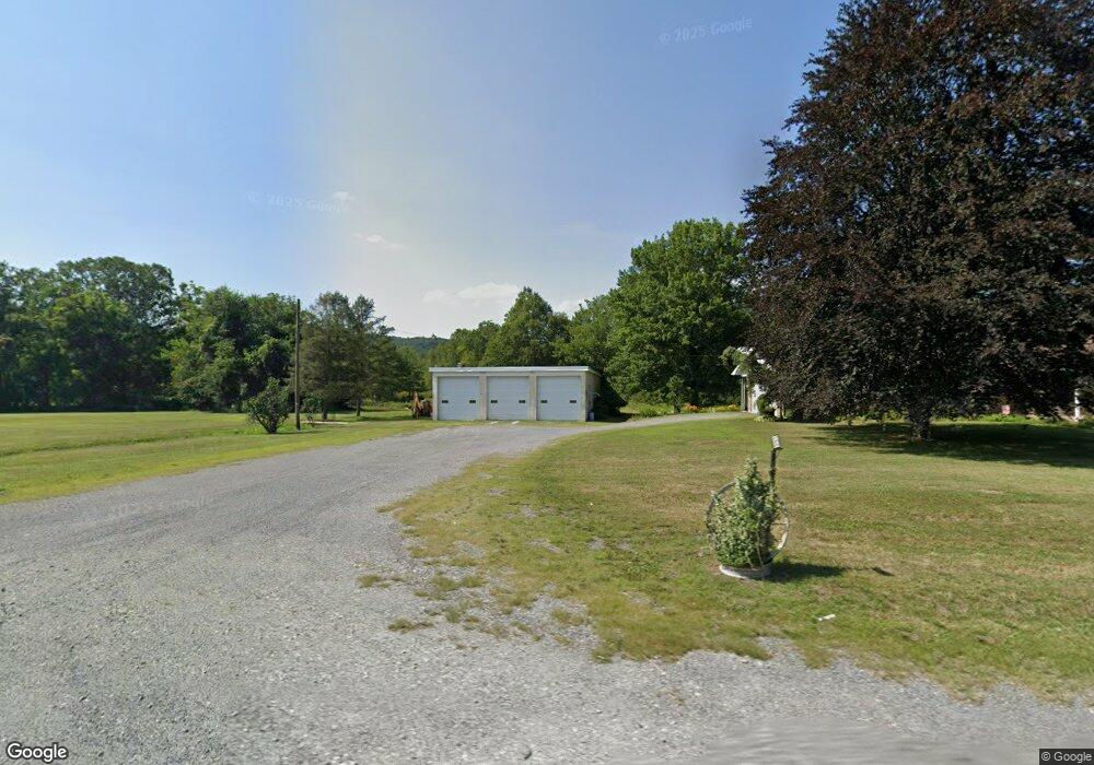 865 Penn Dr, Tamaqua, PA 18252 - photo 1