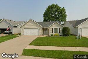 2038 Villa Pines Cir, Carbon Cliff, IL 61239