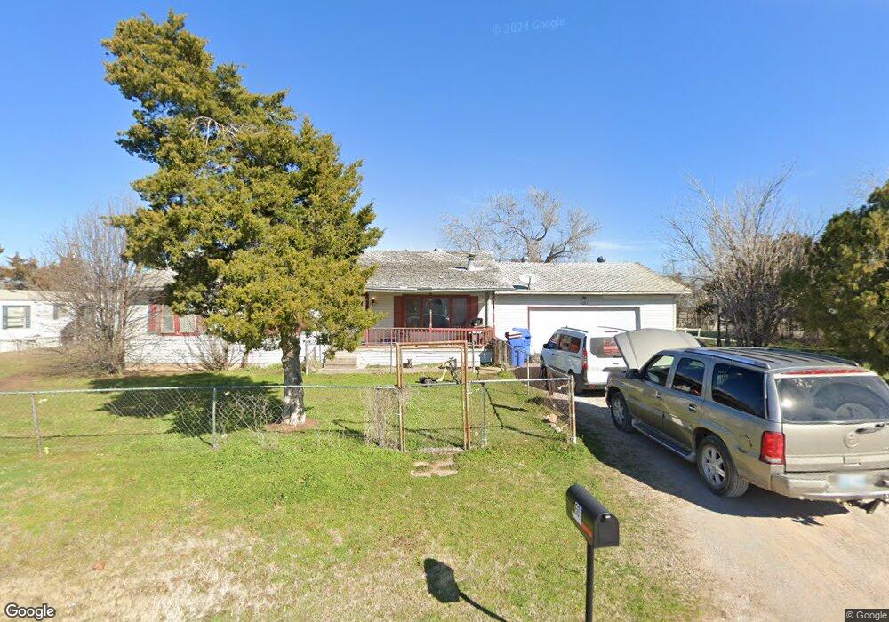 601 N Ash Ave, Cache, OK 73527 - photo 1