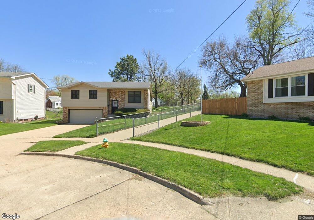 2507 54th St, Des Moines, IA 50310 - photo 1