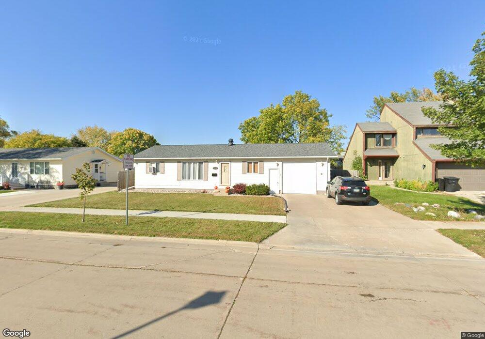 2226 Fallcreek Ct, Grand Forks, ND 58201 - photo 1