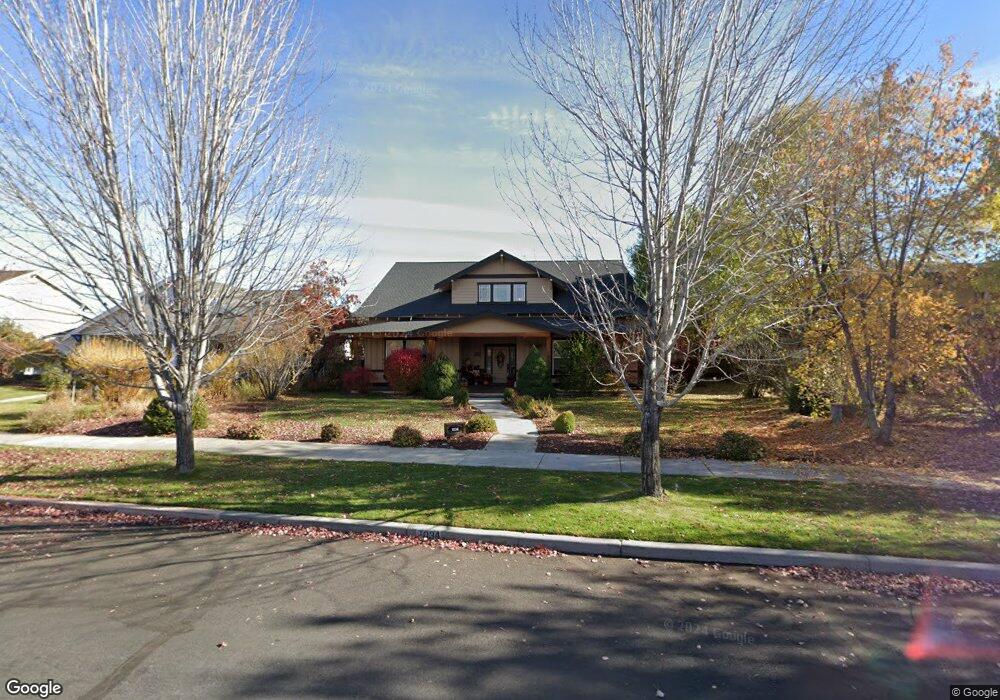 1034 NW 15th St, Redmond, OR 97756 - photo 1