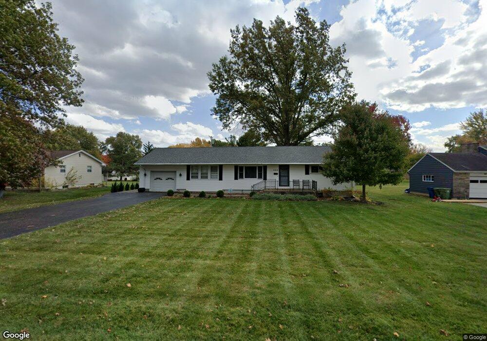 929 Collins Ave, Marysville, OH 43040 - photo 1