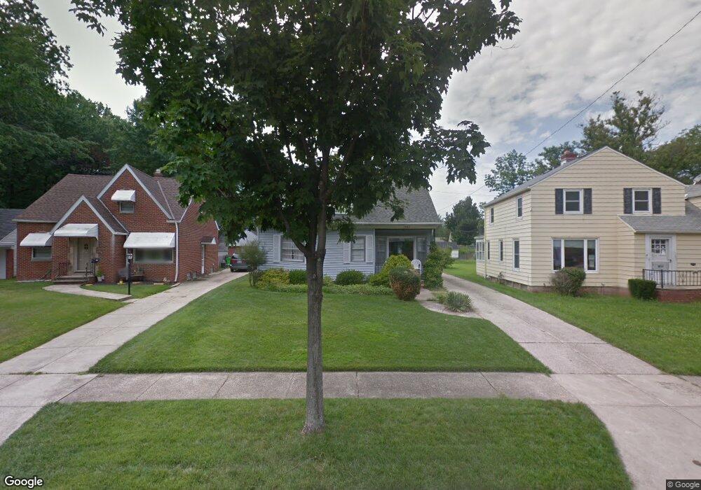 1982 Idlehurst Dr, Euclid, OH 44117 - photo 1