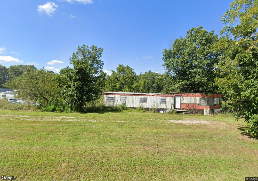 5585 State Highway 39, Aurora, MO 65605 - photo 1