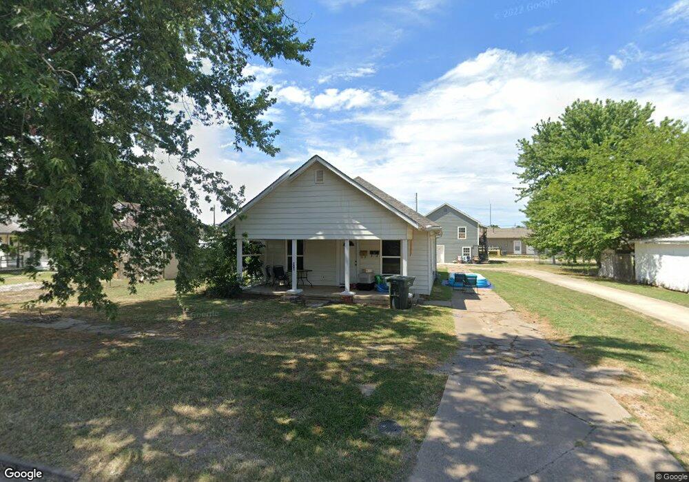 212 W 3rd St, Skiatook, OK 74070 - photo 1