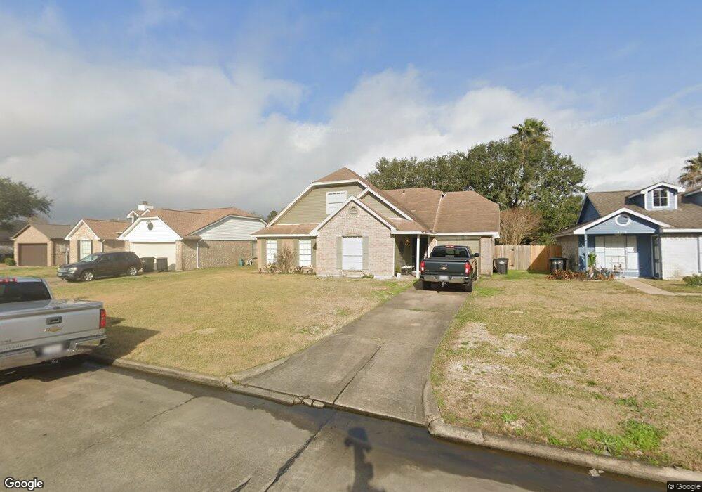 3202 Deer Trail Dr, Alvin, TX 77511 - photo 1