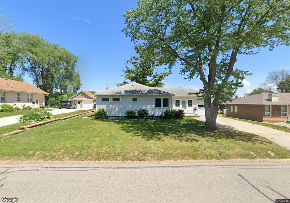 1609 W 8th St, Cedar Falls, IA 50613 - photo 1