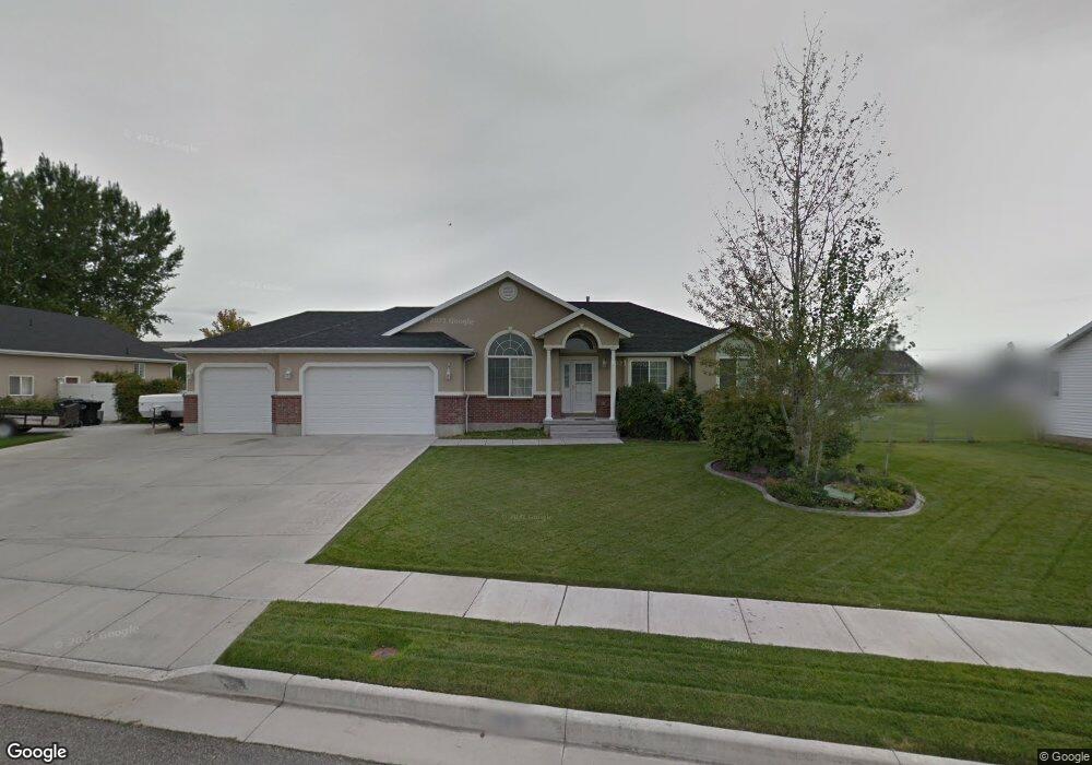2421 W 2375 N, Clearfield, UT 84015 - photo 1