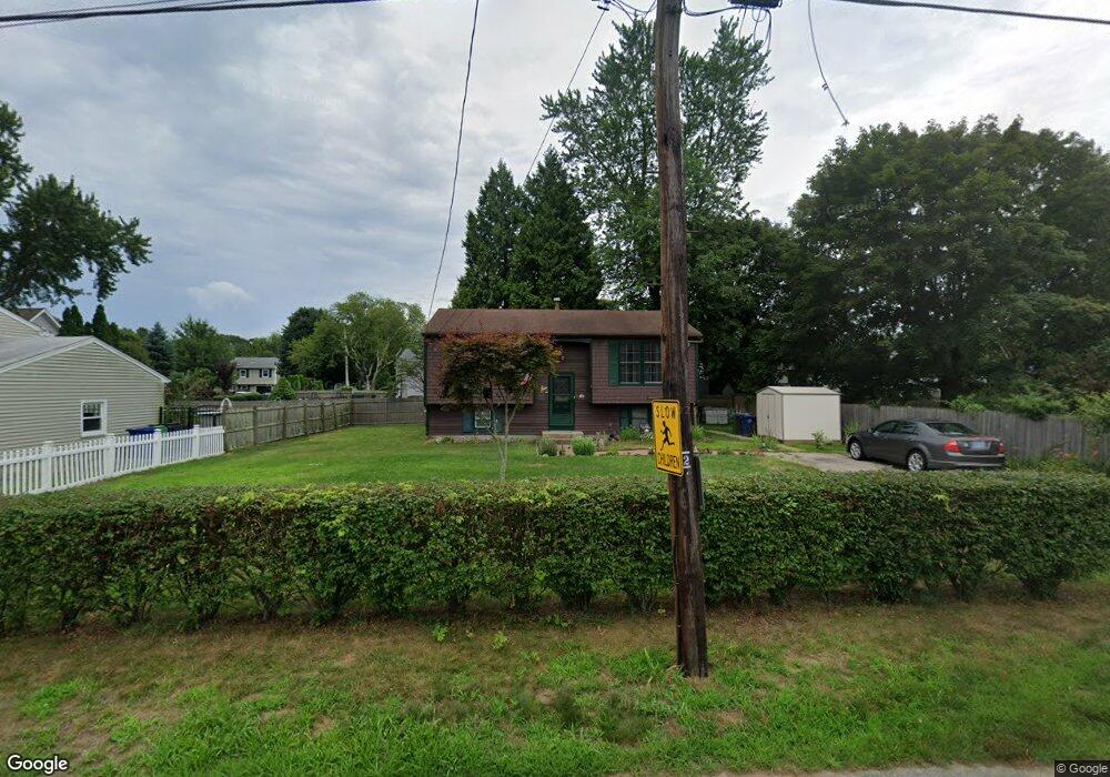 27 Larochelle Ave, Warwick, RI 02889 - photo 1