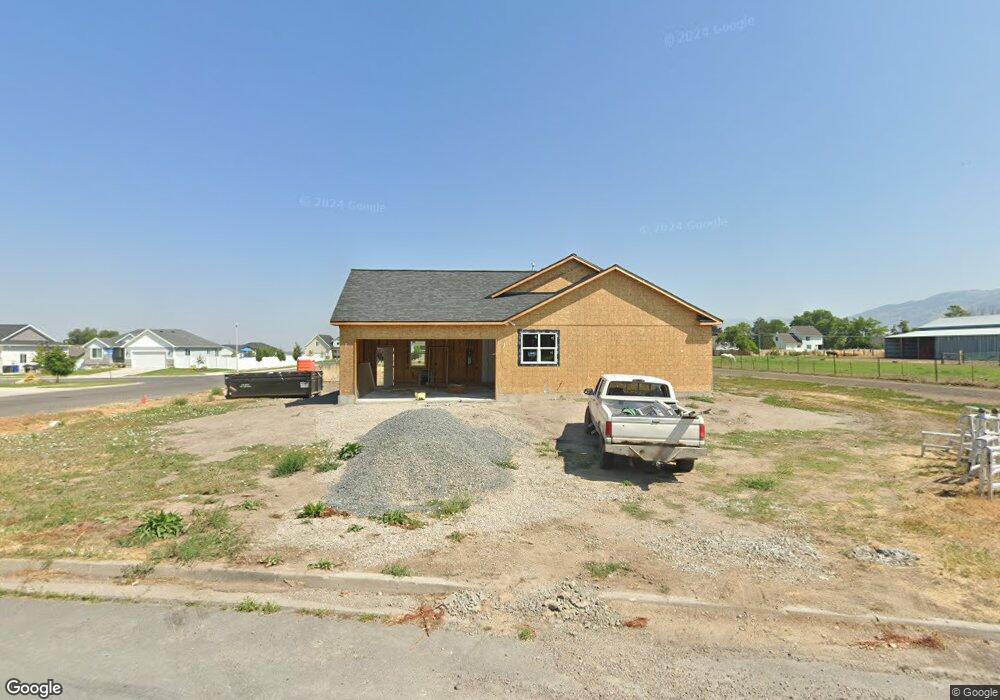 572 W 200 N, Hyrum, UT 84319 - photo 1