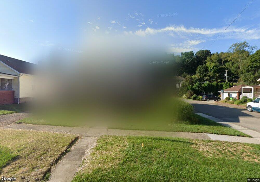 1703 Chestnut St, Coshocton, OH 43812 - photo 1