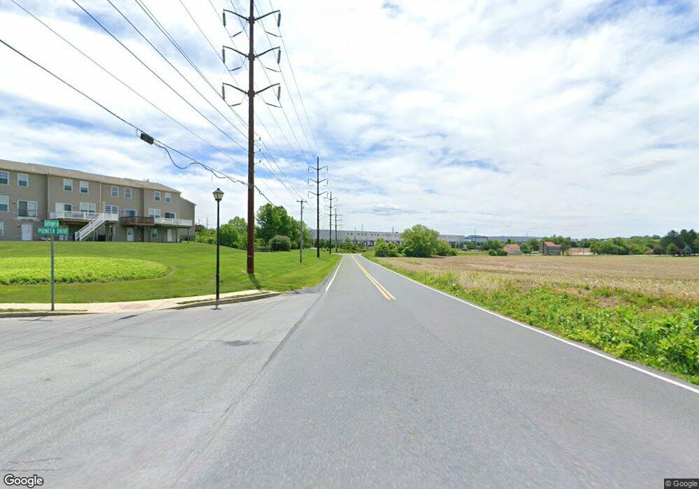 7155 Pioneer Dr, Macungie, PA 18062 - photo 1