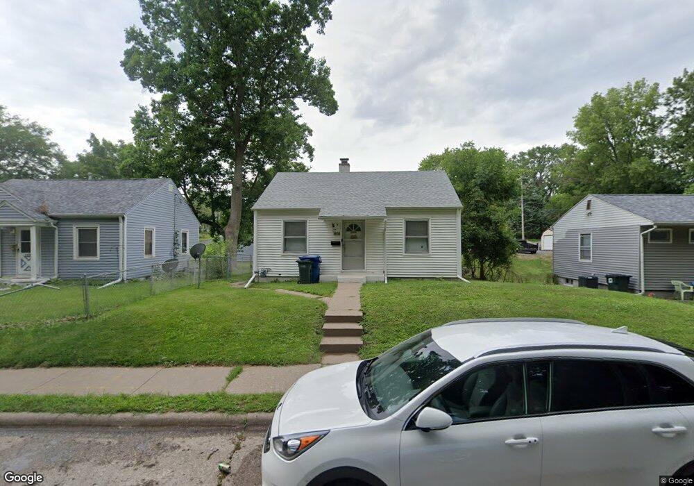 1608 College Ave, Davenport, IA 52803 - photo 1