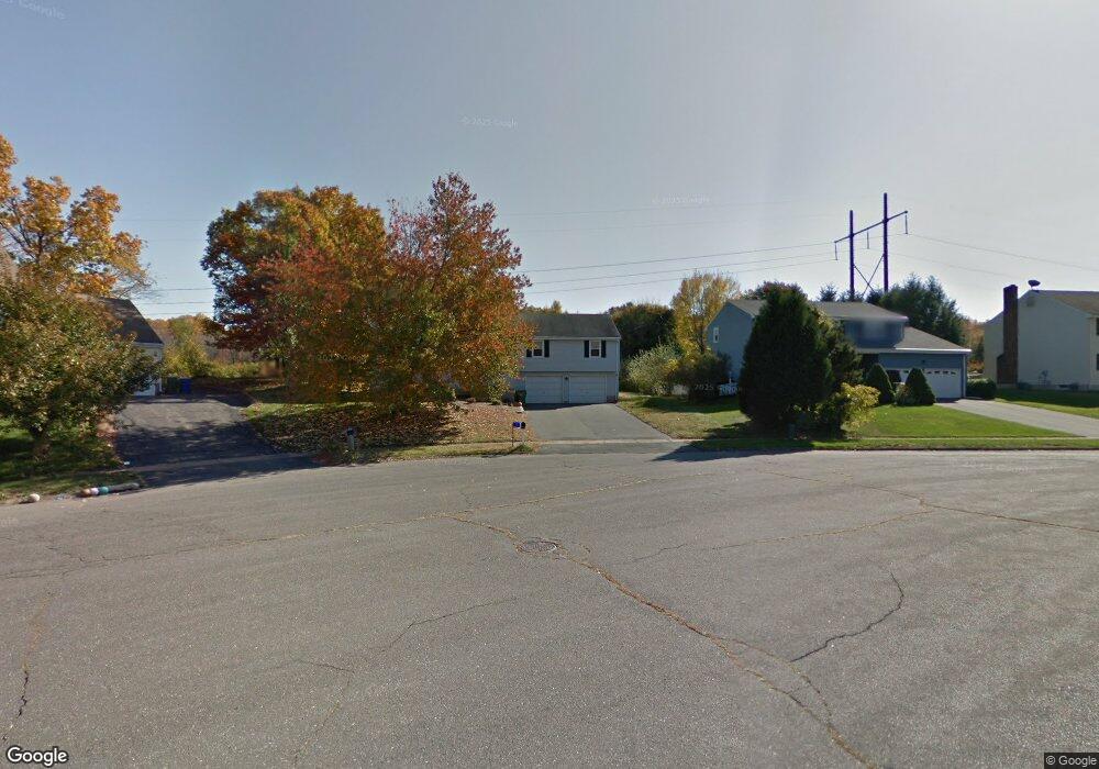 306 E Opal Dr, Glastonbury, CT 06033 - photo 1