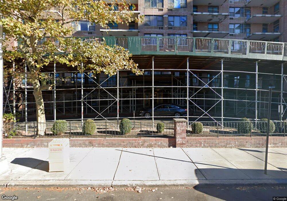 10 Huron Ave unit 2F, Jersey City, NJ 07306 - photo 1