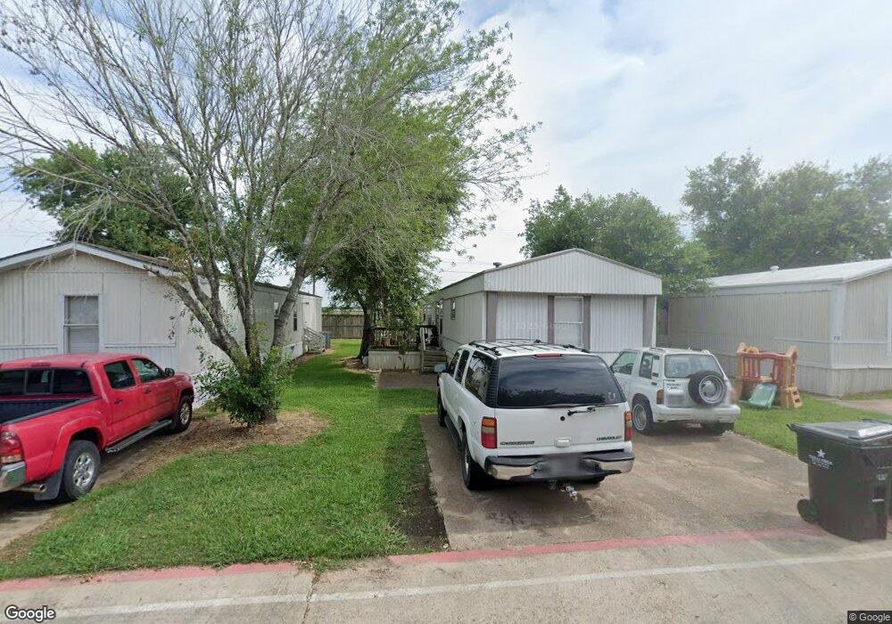 1100 Fox Meadow Dr unit 23, Alvin, TX 77511 - photo 1