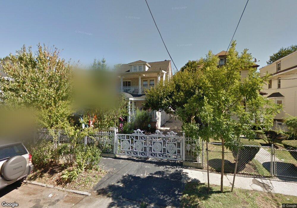 19824 Carpenter Ave, Hollis, NY 11423 - photo 1