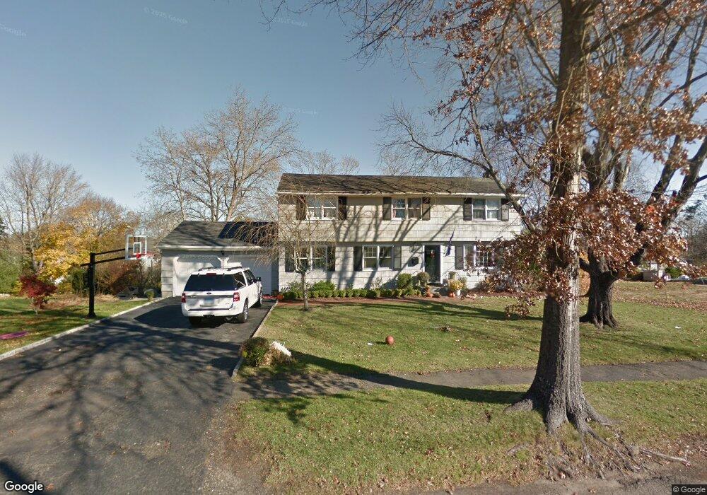 41 Field Crest Rd, New Canaan, CT 06840 - photo 1