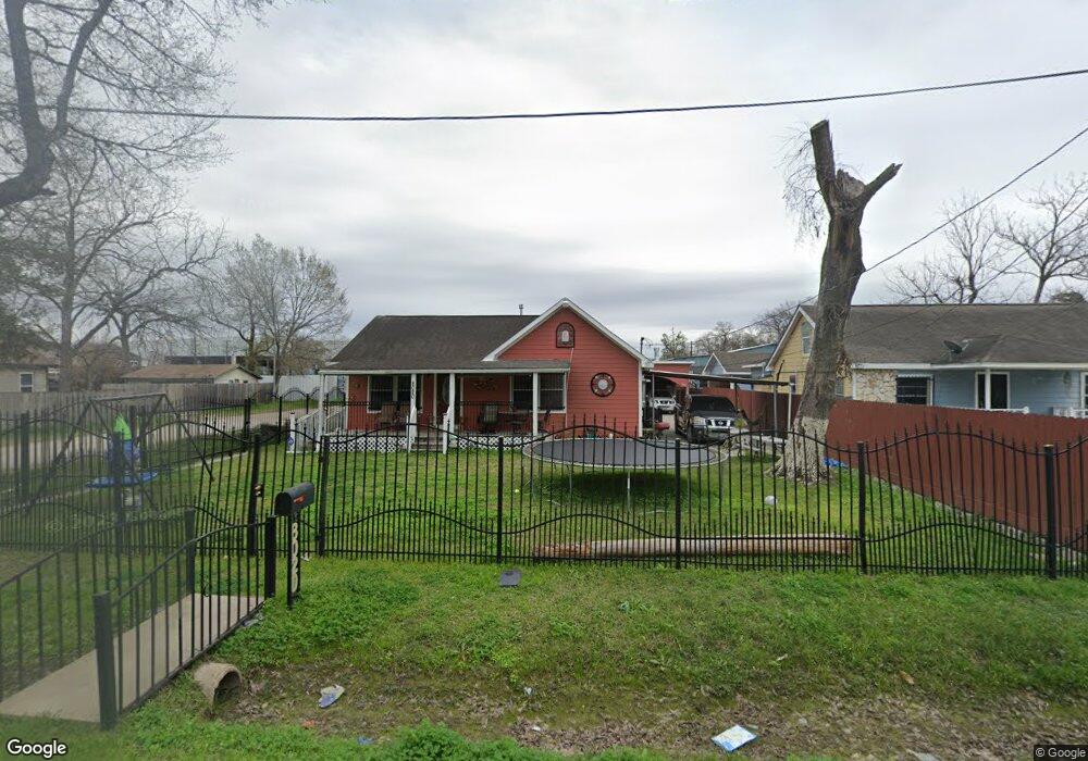 8020 Helmers St, Houston, TX 77022 - photo 1