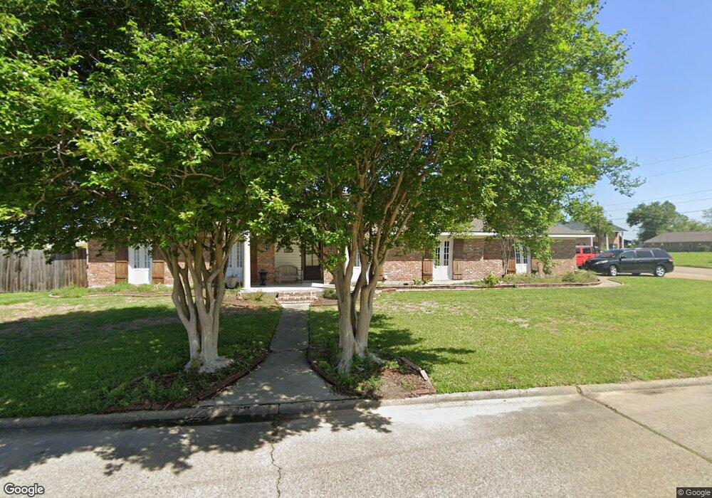 728 Briarwood Dr, Lake Charles, LA 70605 - photo 1